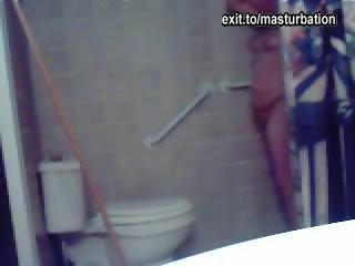 Eline masturbating in the bathroom